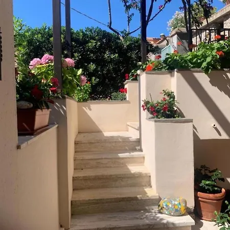 Hotell Da Ruggero - 100m Dal Porto
